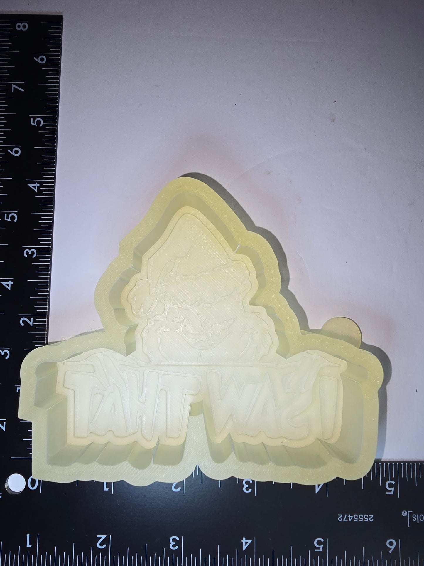 I saw that grinch silicone freshie mold