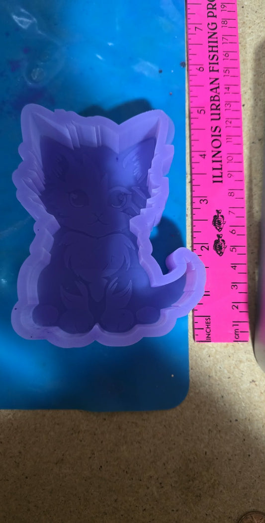 Kitten sitting silicone freshie mold