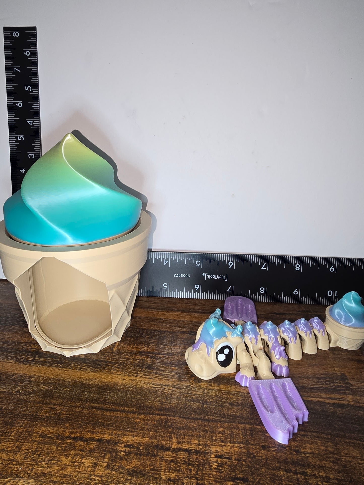 Standard ice cream dragon and house