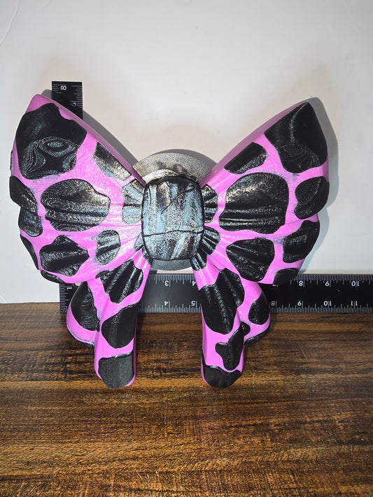Cow print bow hitch
